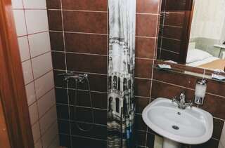 Мини-отель Камин Ижевск 2-местный 1-комнатный номер эконом стандарт-10