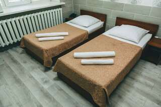 Мини-отель Камин Ижевск Двухместный номер с 2 двуспальными кроватями-1