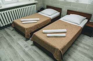 Мини-отель Камин Ижевск Номер стандарт с 2 односпальными кроватями-1