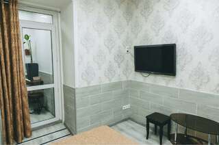 Мини-отель Камин Ижевск Номер люкс с 1 двуспальной кроватью-7