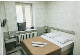 Мини-отель Камин Ижевск Номер делюкс с 1 двуспальной кроватью-30