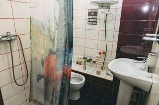 Мини-отель Камин Ижевск Номер люкс с 1 двуспальной кроватью-10